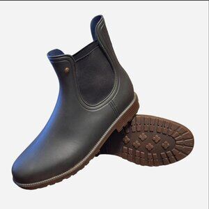 ULAN RAINY STEP, women's green rubber ankle rain boot, size 8